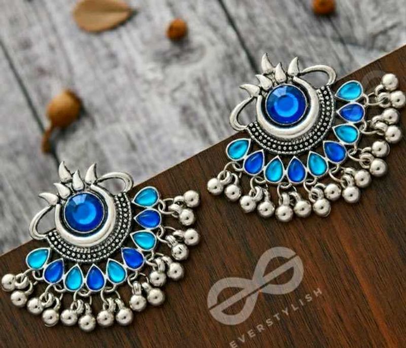 Earring With Included Gifts