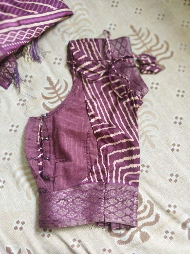 Printed Sarii With Blouse
