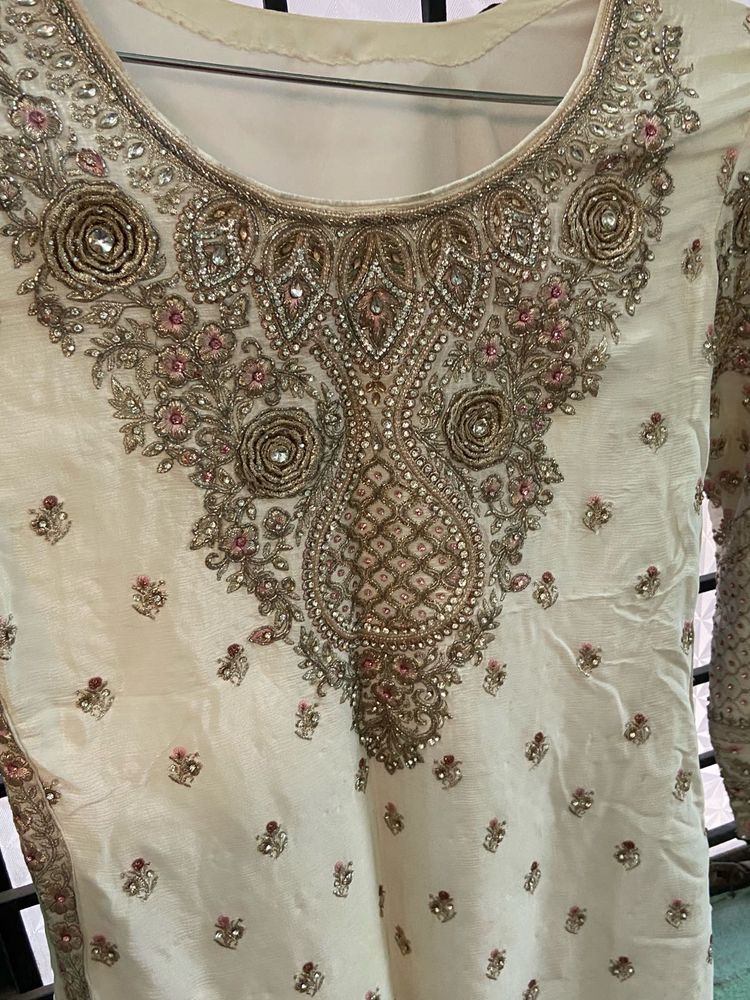 Off White Shalwar Suit With Dupatta