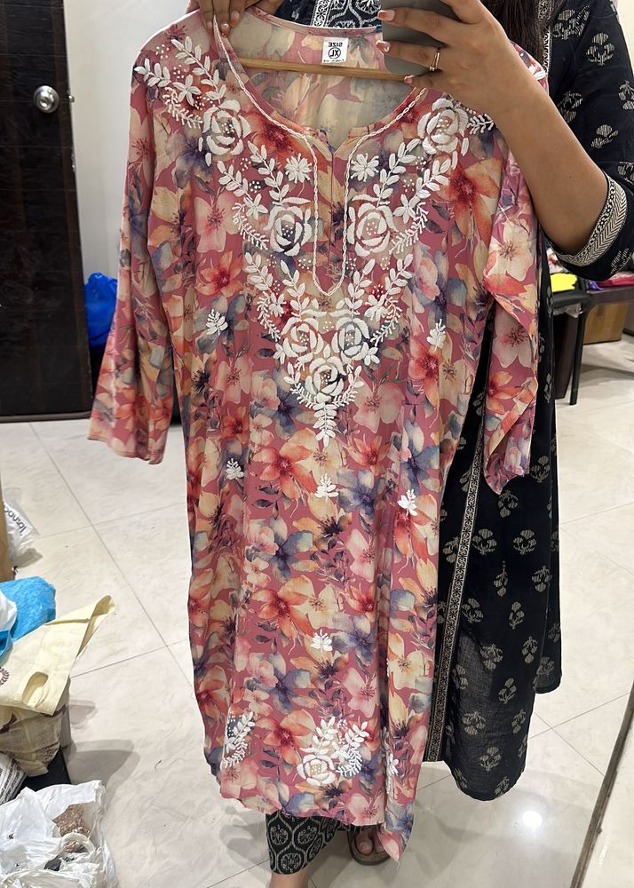 Floral Embroidered Kurta