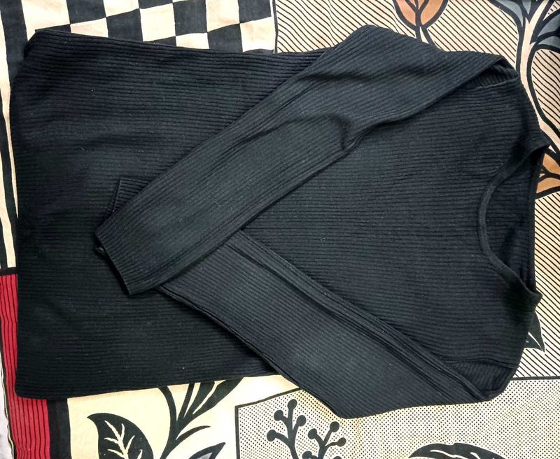 Black Long Sleeve Top
