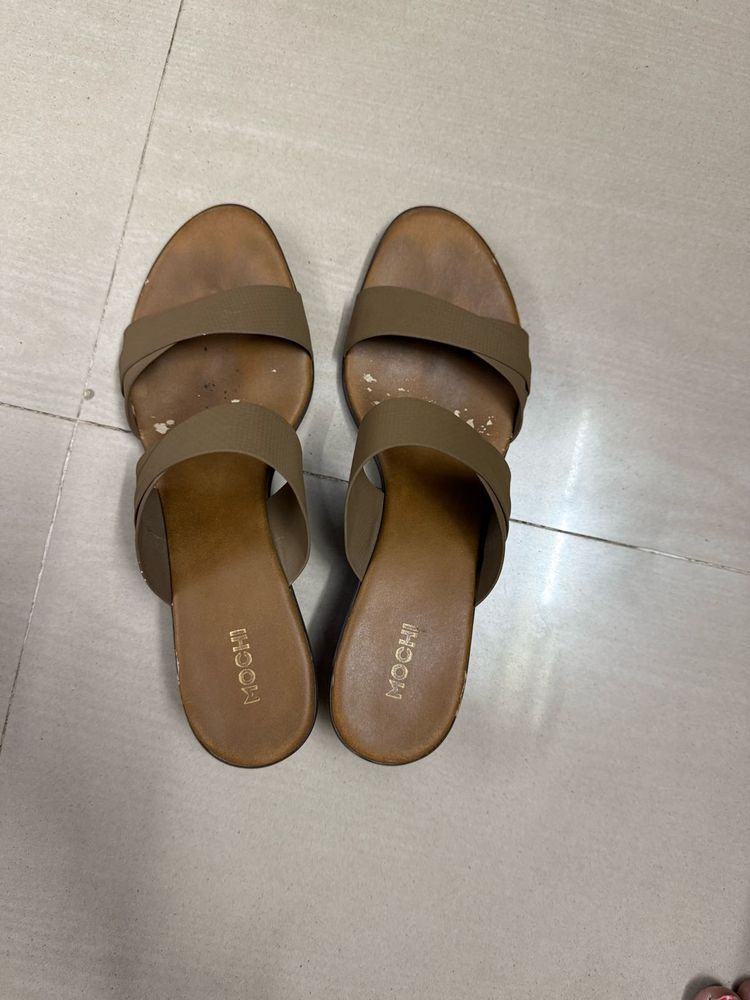 Mochi Sandal 40 No