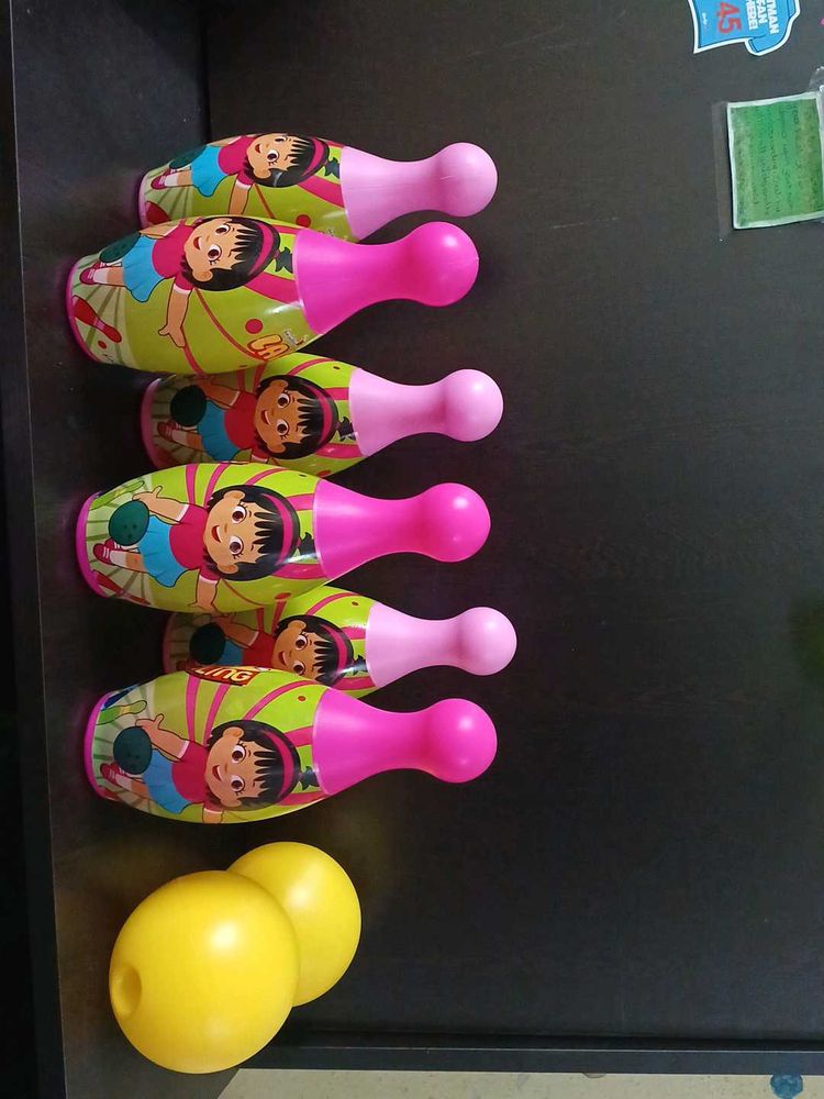 Dora the Explorer Bowling Set
