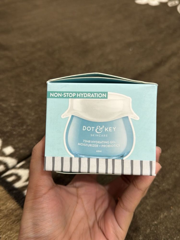 Dot &amp; Key Moisturizer