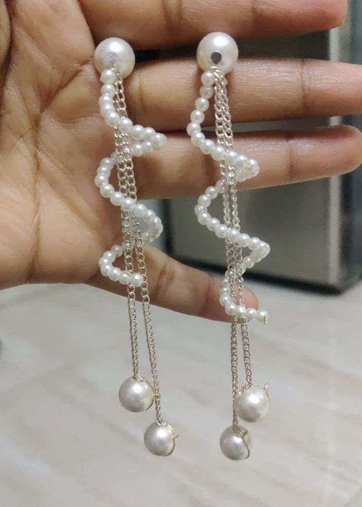 Hanging Beautiful Earings