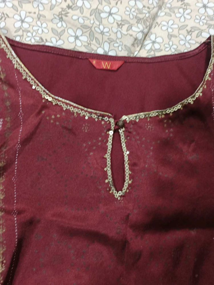 Burgundy W Kurta