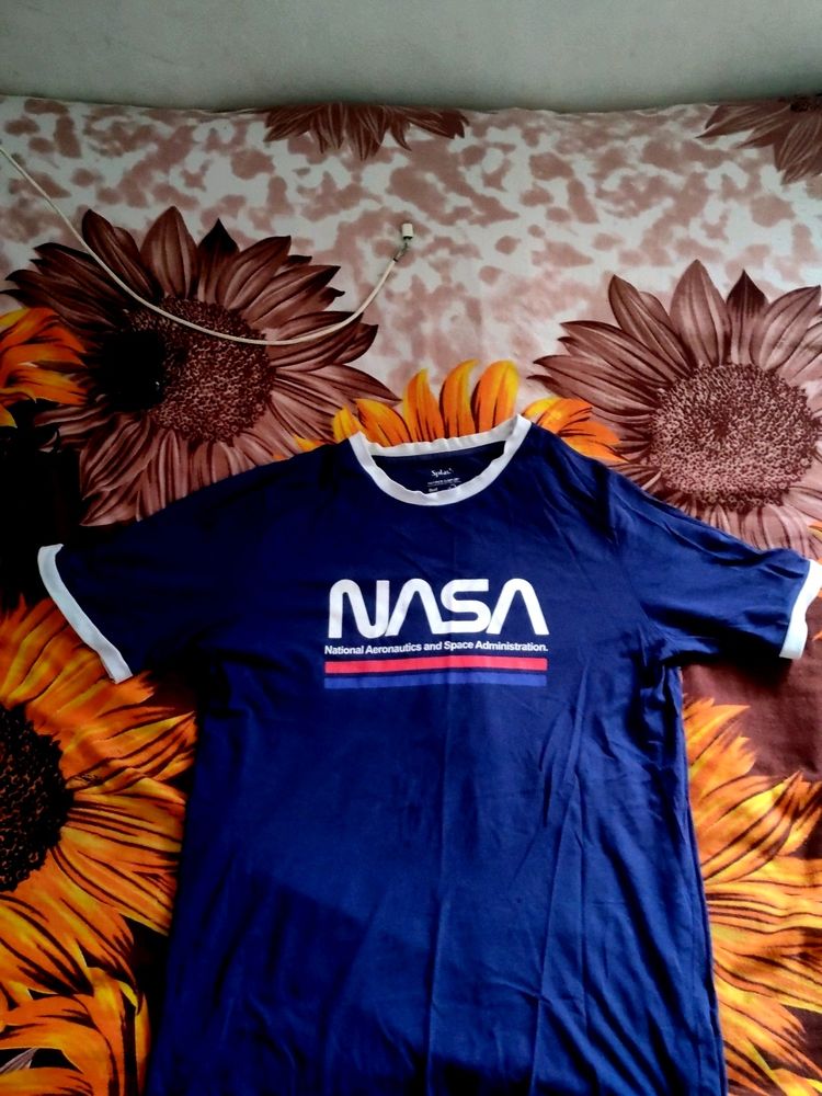 NASA T- SHIRT