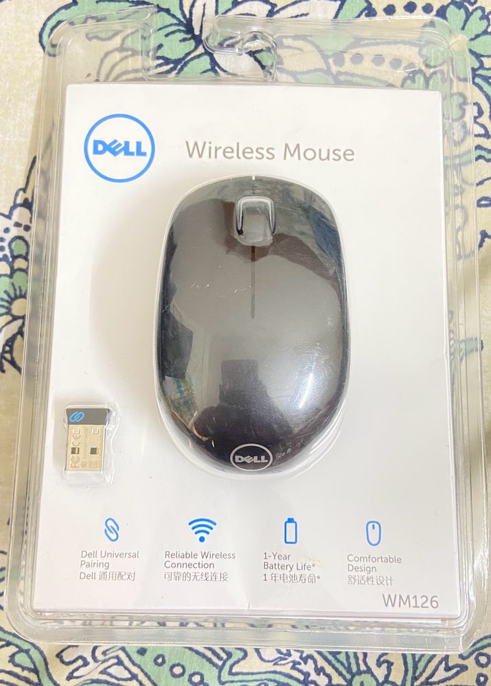 Packed Dell Wireless Mouse