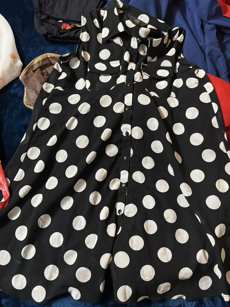 Polka Dot Sleeveless Blouse