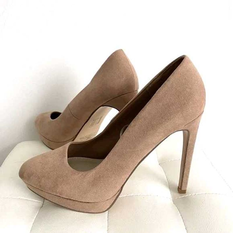 Solid Nude Suede Pumps