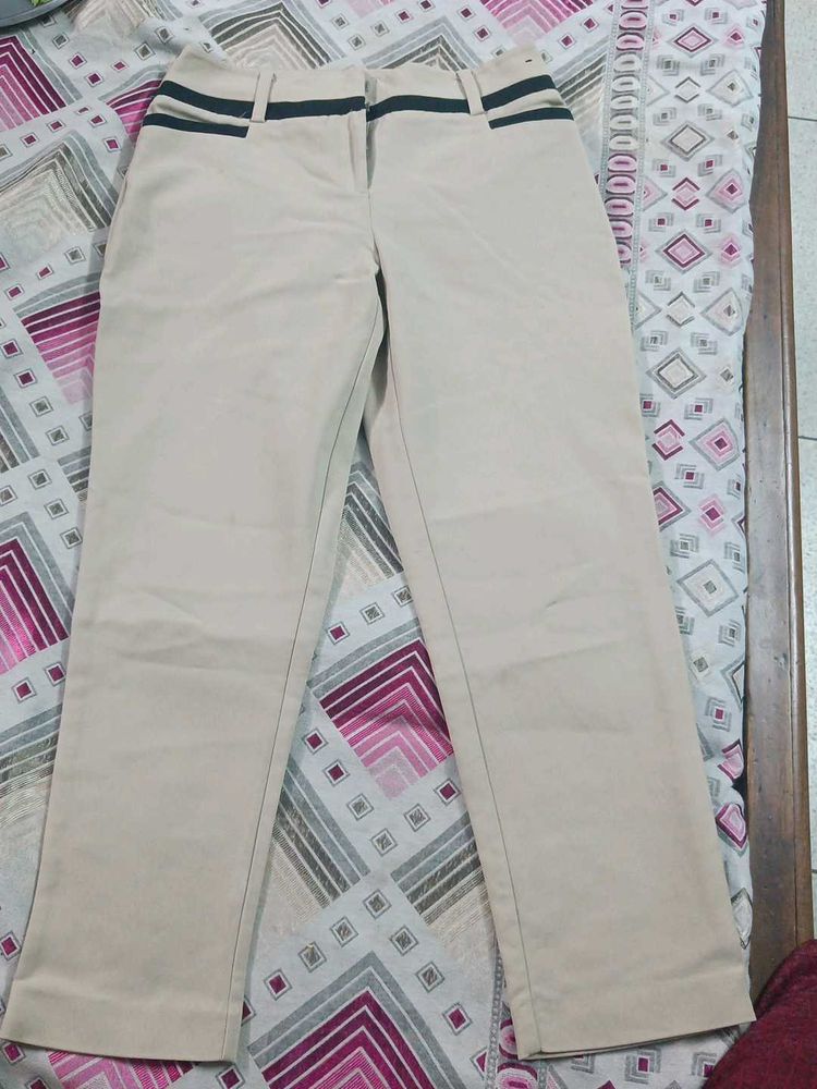 Neutral Luxe Statement - Pants