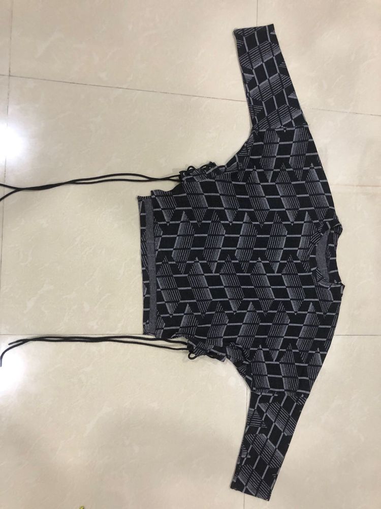 crop sweatshirt for women