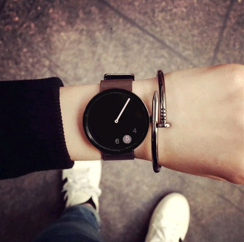 Unisex Minimalist Branded Watch
