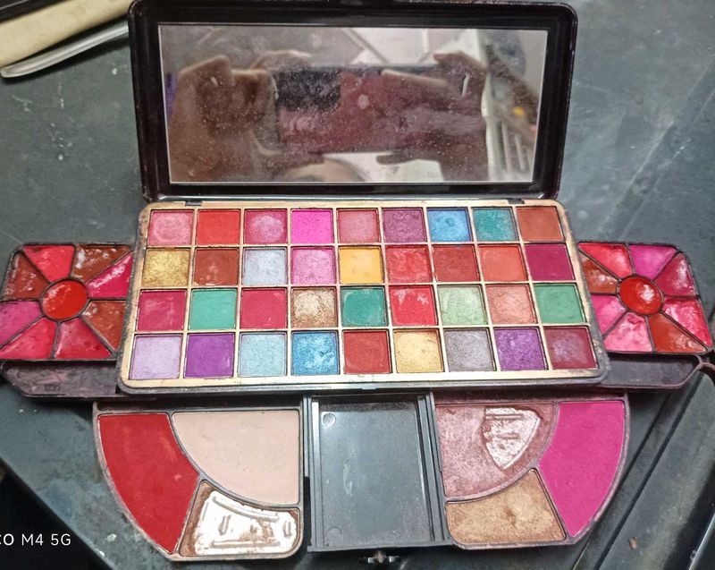 Makeup Palette
