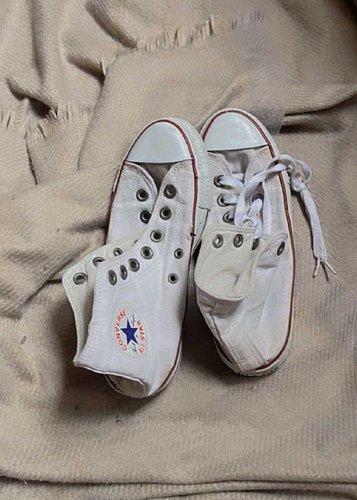 canvas shoes