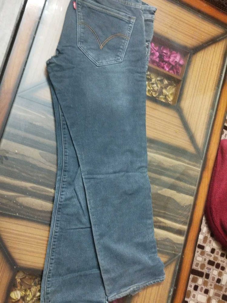 Levi's Dark Wash Bootcut Jeans