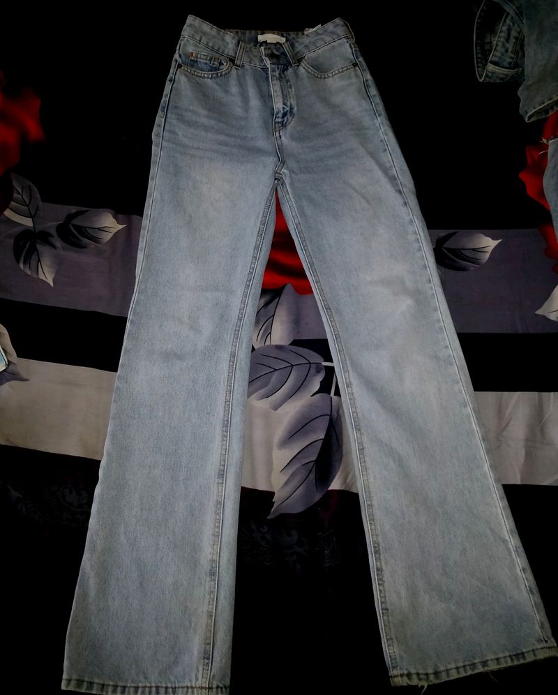 H&amp;M Straight High Rise Jeans