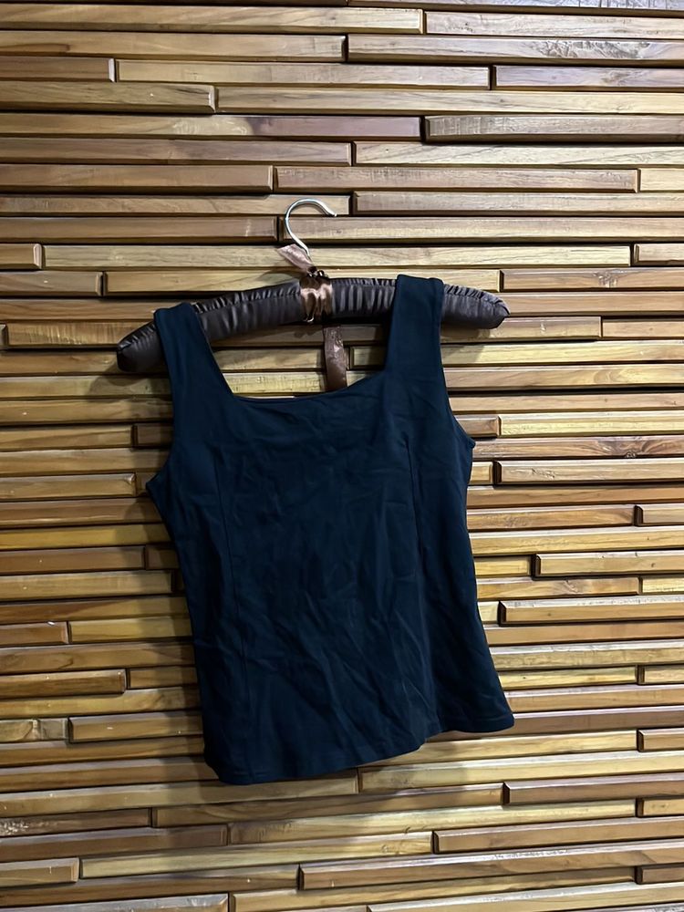 Plain Black Elegant Tank Top