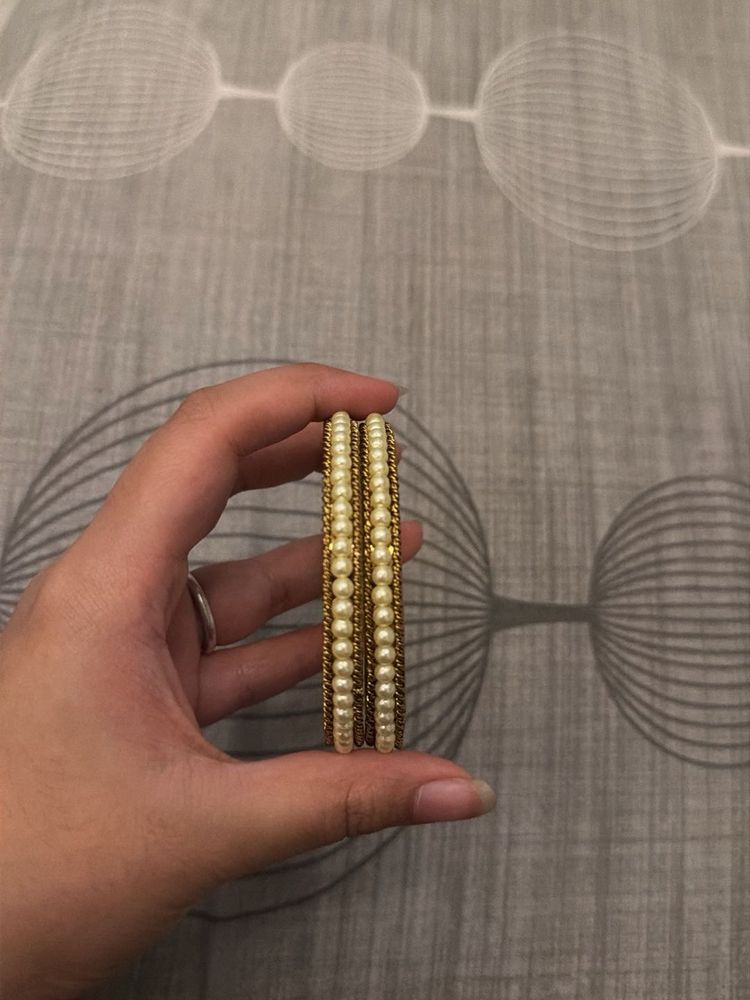 Pearl Bangle Set