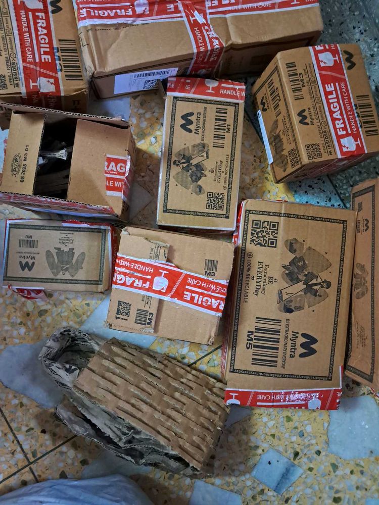 Courier Boxes