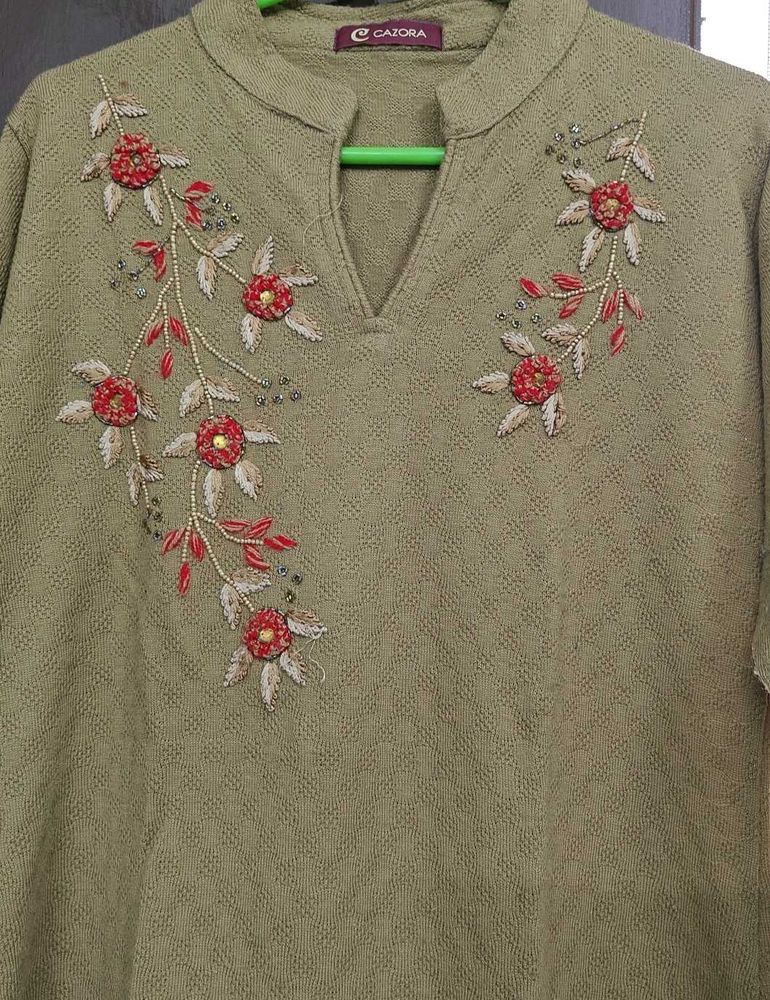 Embroidered Kurta set for winters