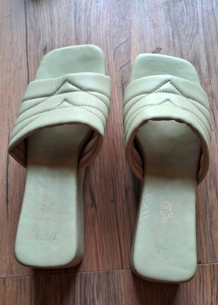 Ladies Footwear Size 7