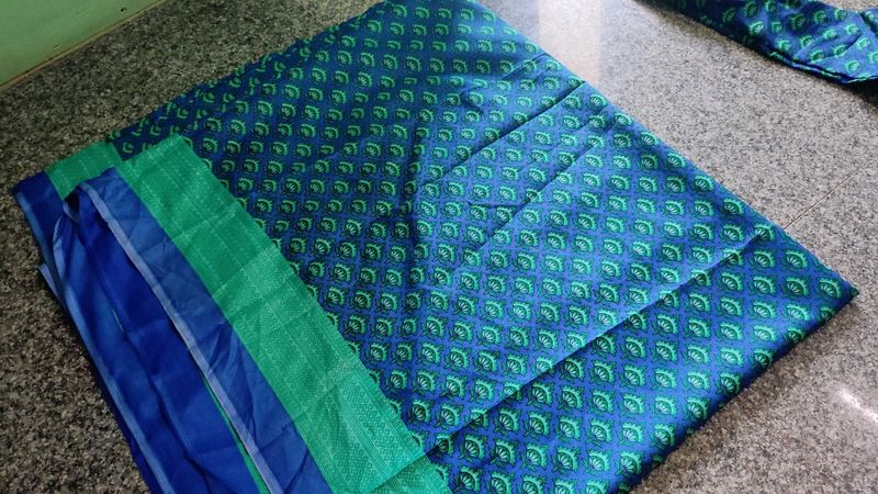 saree with blouse