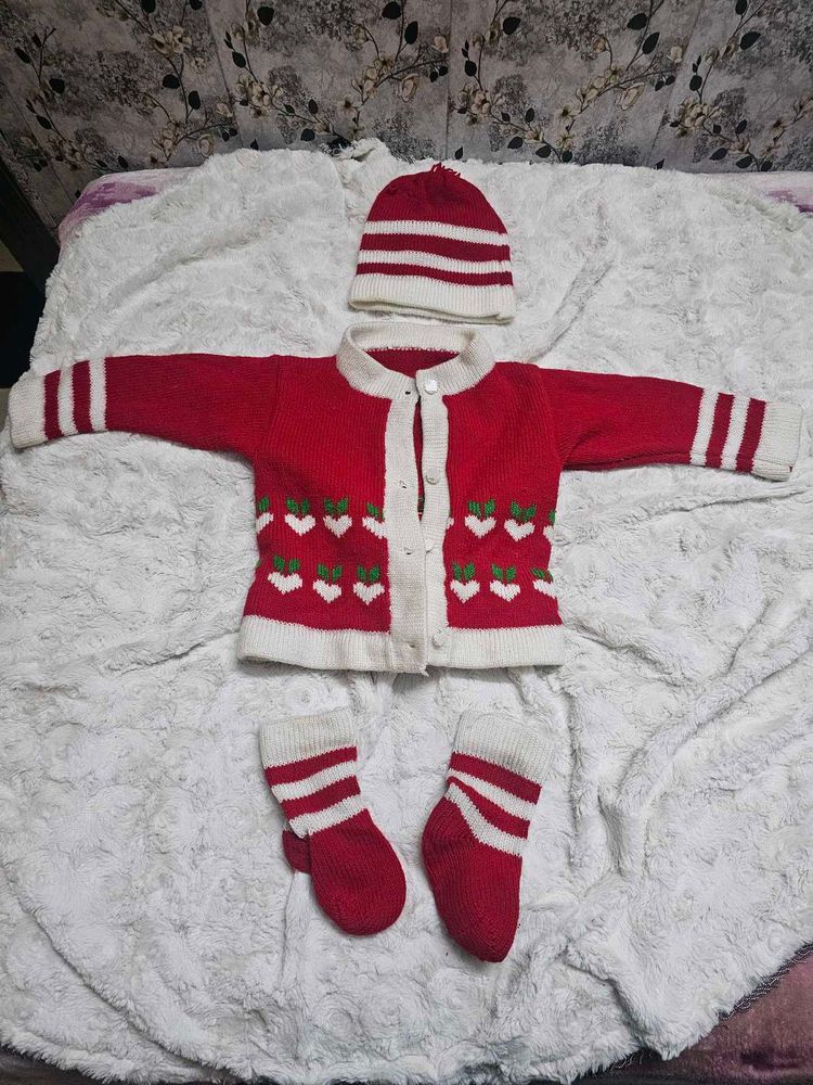Adorable Baby Knit Set