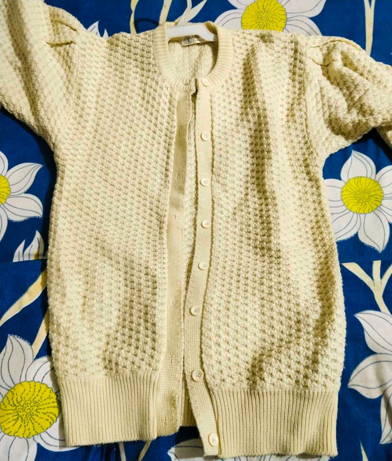 Stylish Women&#39;s Knitted Sweater For Winters