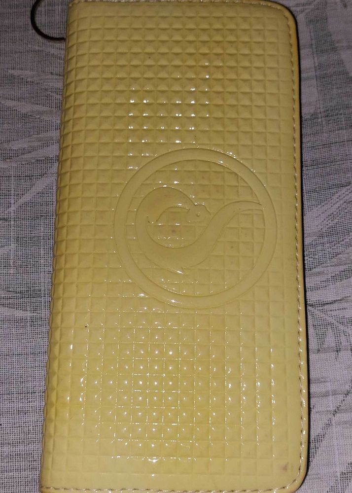 Wallet In Off White Colour