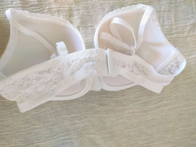 H&amp;M Lacey Soft Padded Bra 🕊️