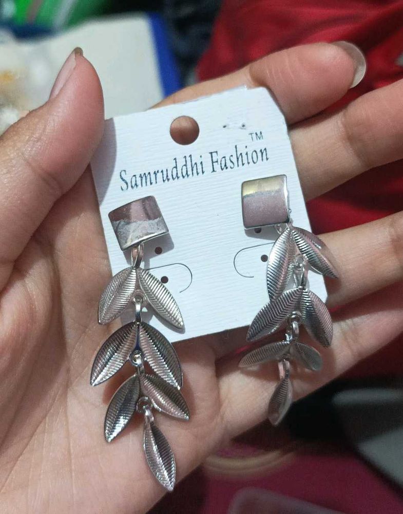 Silver Leaf Drop Earrings