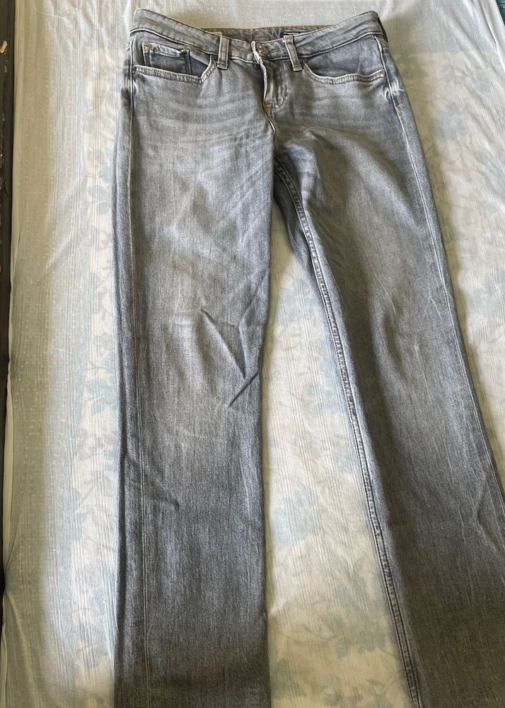 Tommy Hilfiger Gray Wash Denim Jeans