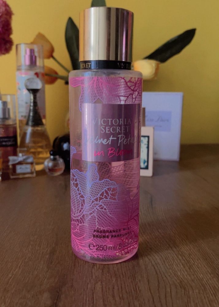 Victoria’s Secret Velvet Petals In Bloom