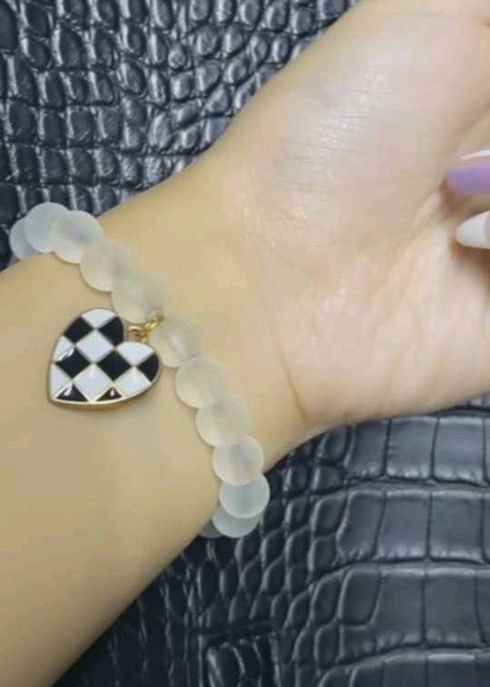 WHITE BRACELET