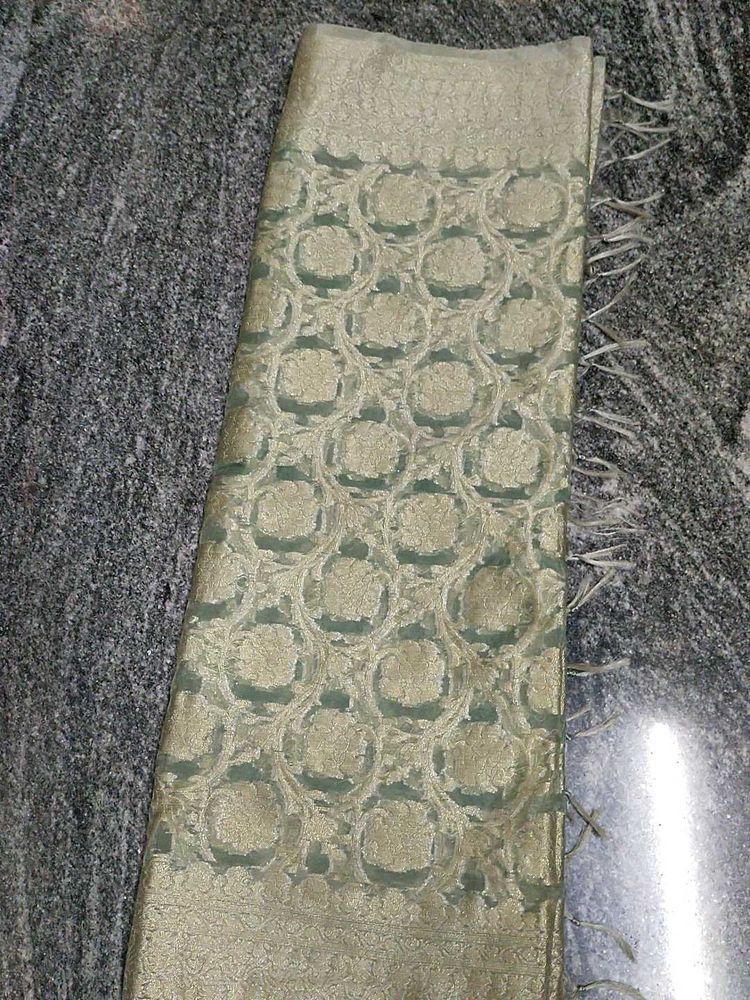 Elegant  Green Dupatta ✨💥