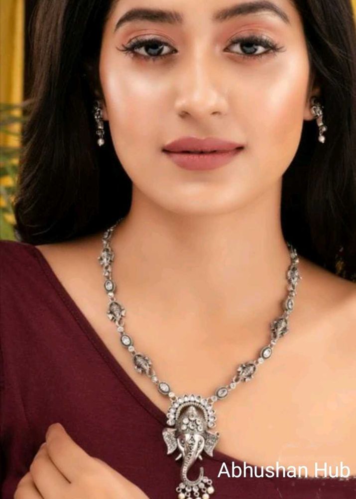 Temple Jewellery Set