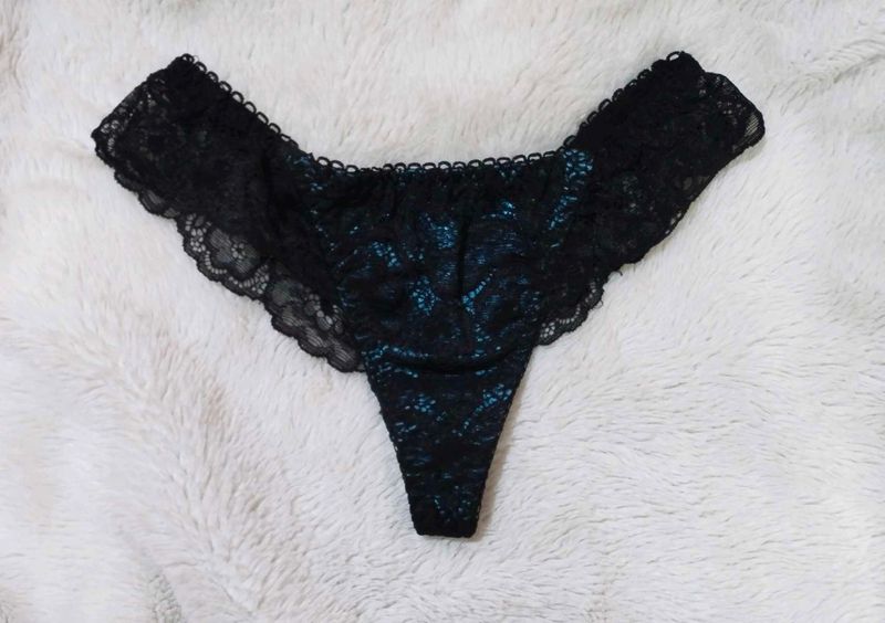 Black Lace Thong 🖤