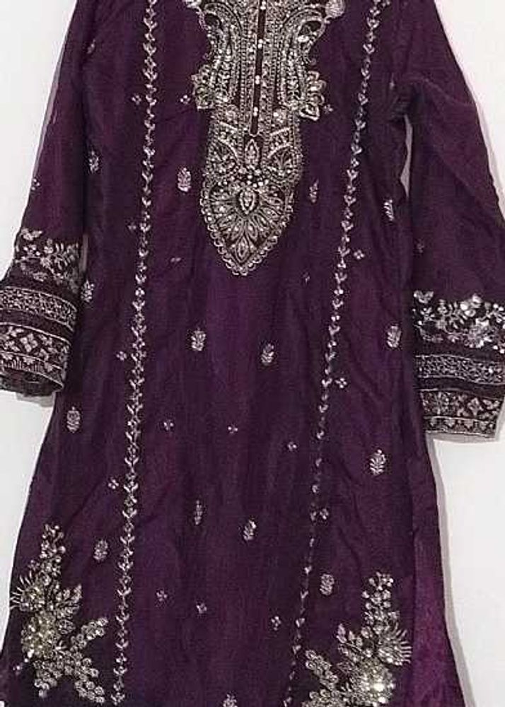 Elegant Purple Embroidered Kurta