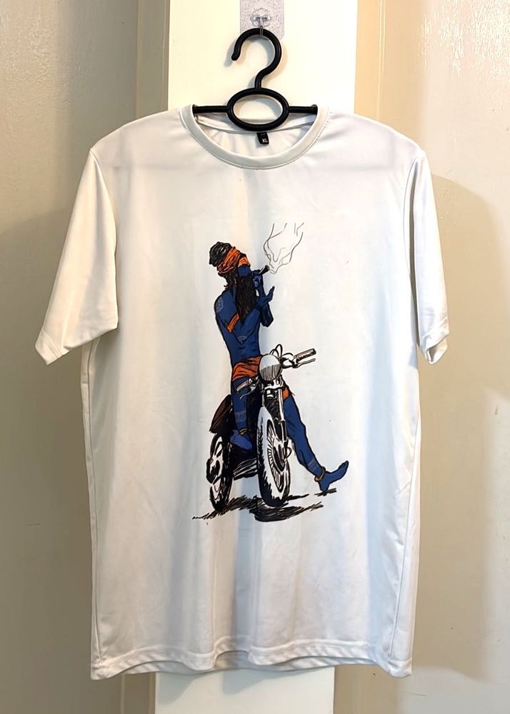 Unique Graphic Print Tee