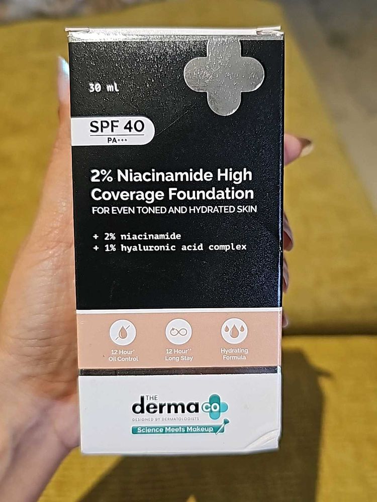 Derma Co Foundation Shade No.4 Caramel