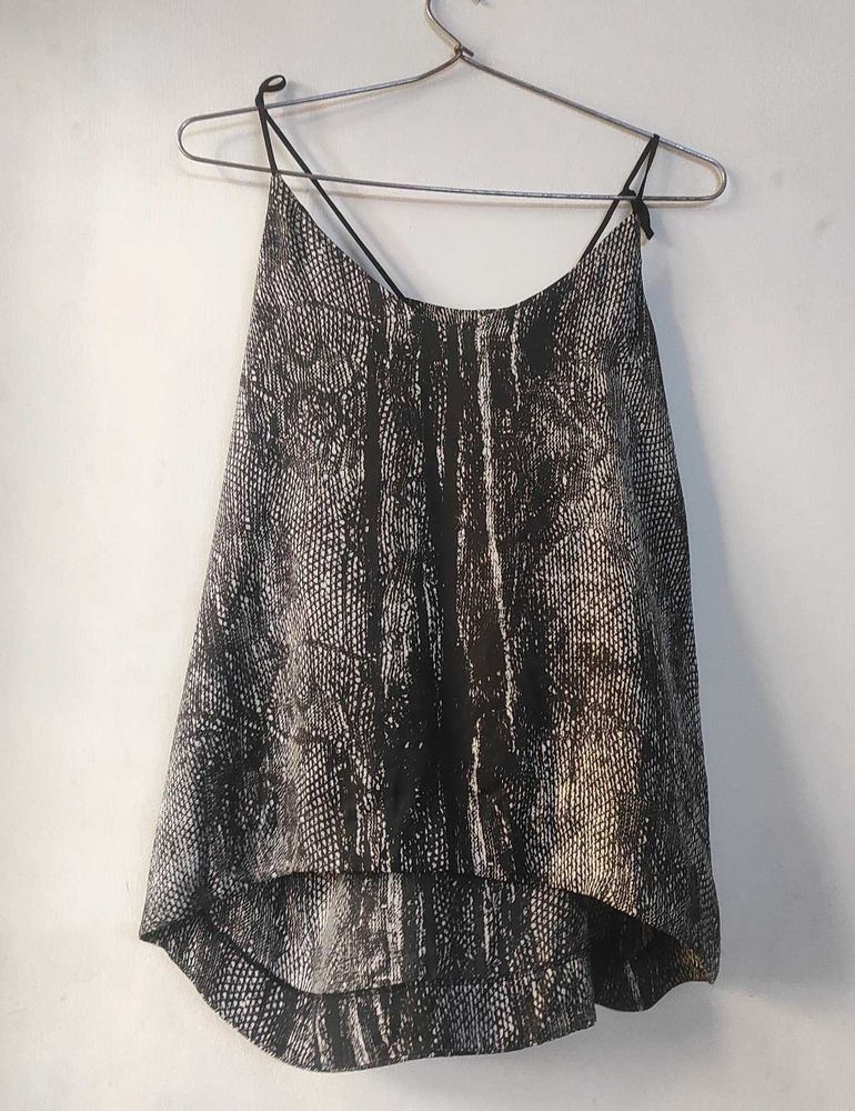 Stylish Sleeveless Top