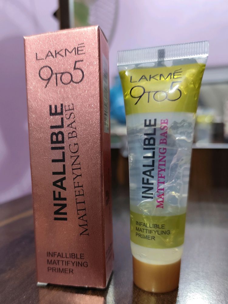 Lakme 9 To 5 Infallible Mattifying Base