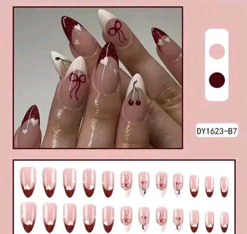 Press-On Nail Set - Trendy Designs