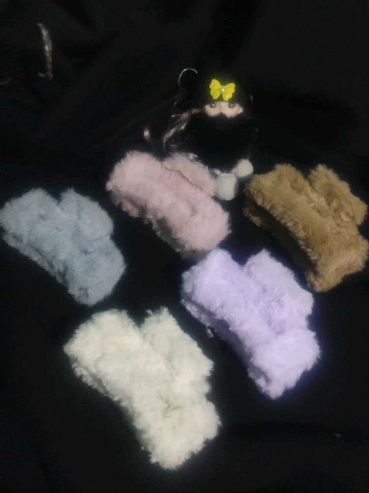 korean fuzzy hair claw clip