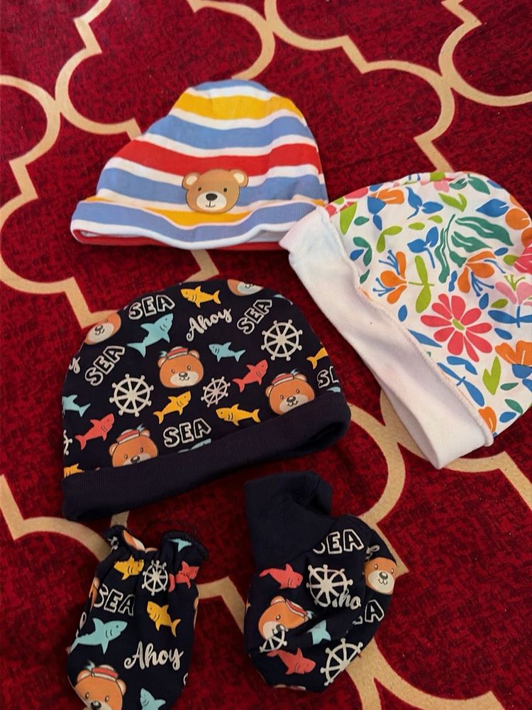 Baby Hats &amp; Booties Set