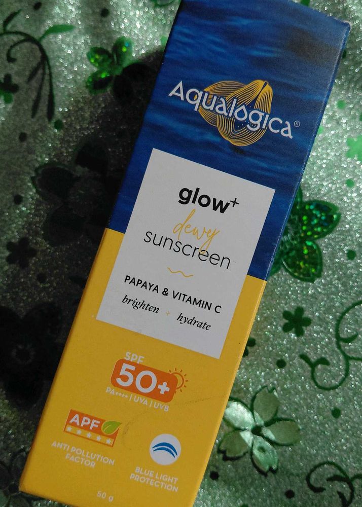 Aqualogica Glow+ Dewy Sunscreen