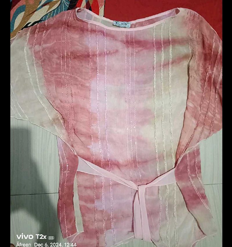 Fitted Top (Women)
