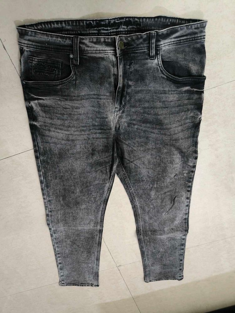 Stylish Gray Wash Denim Jeans