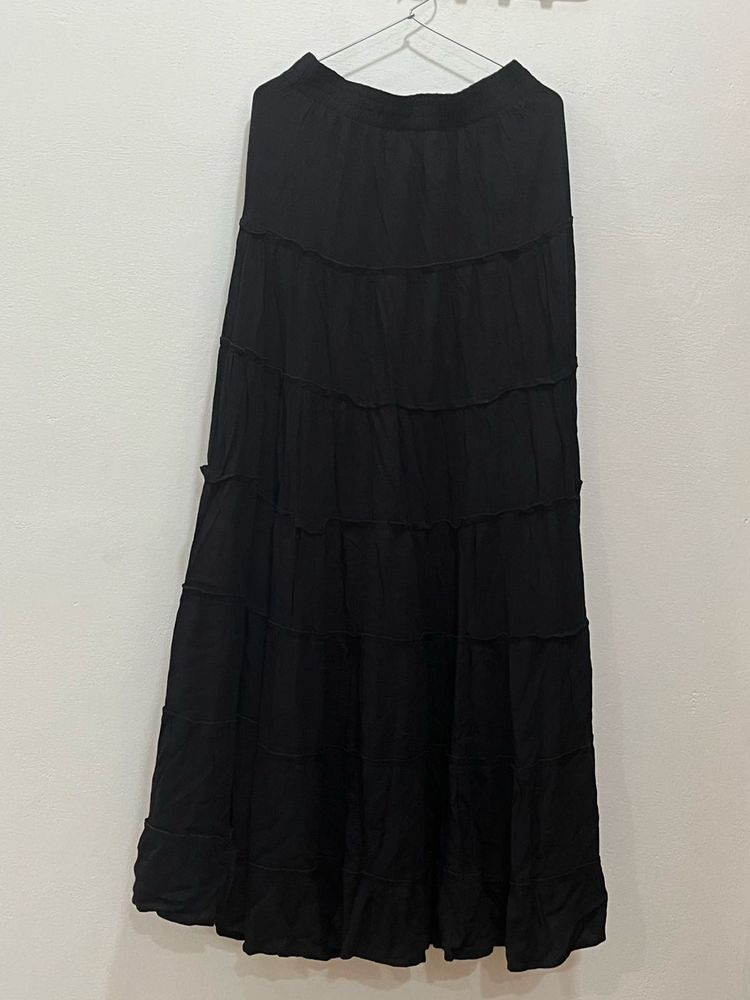 Eten Black Maxi Tiered Skirt